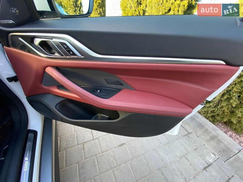 Купе BMW i4 2024 в Самборе