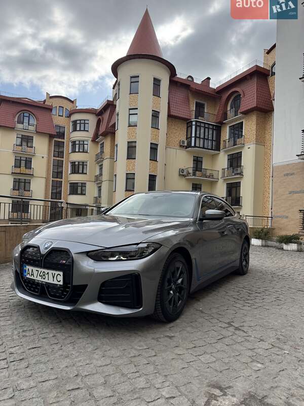 BMW i4 2023