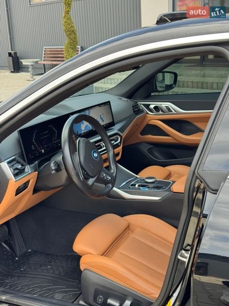 Купе BMW i4 2023 в Иршаве