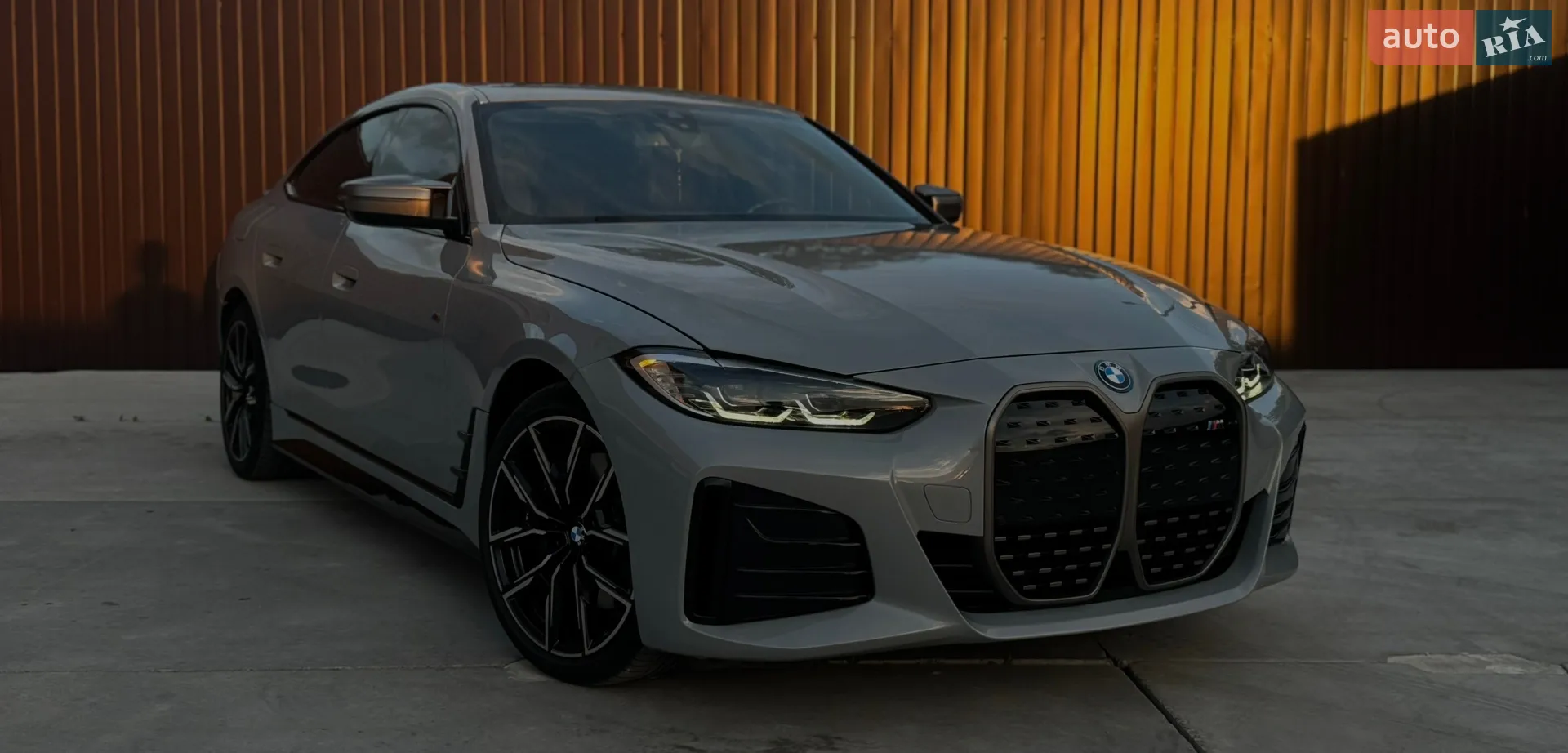 2022 BMW i4 - фото 1