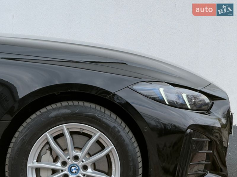 Купе BMW i4 2023 в Києві