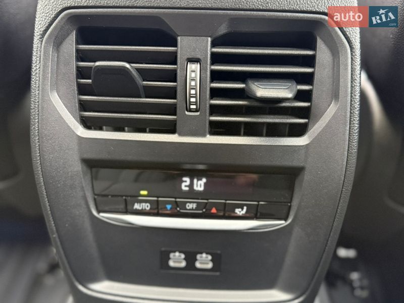 Купе BMW i4 2023 в Киеве фото 18 Купе BMW i4 2023 в Киеве