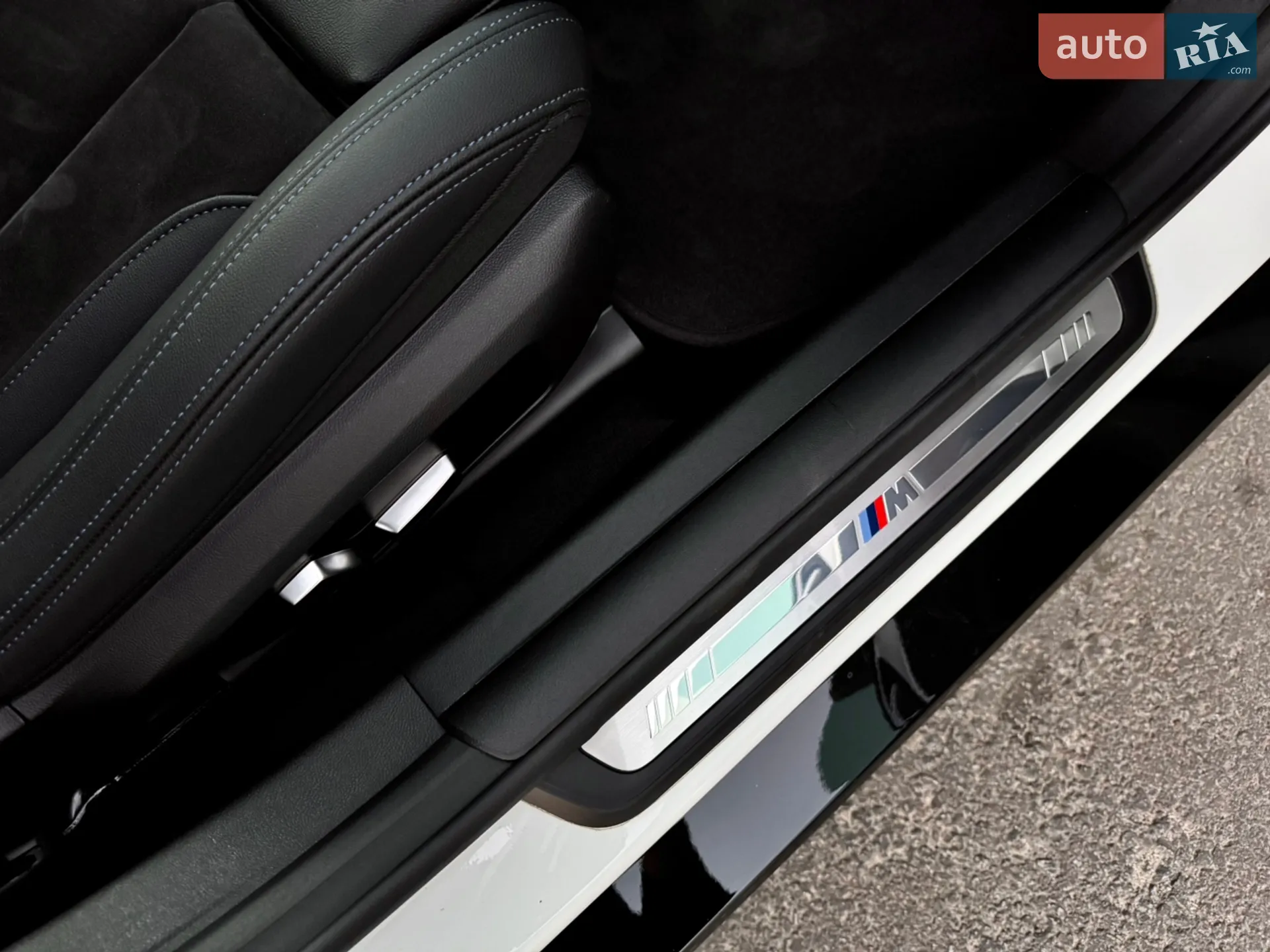 2023 BMW i4 - мініатюра 23