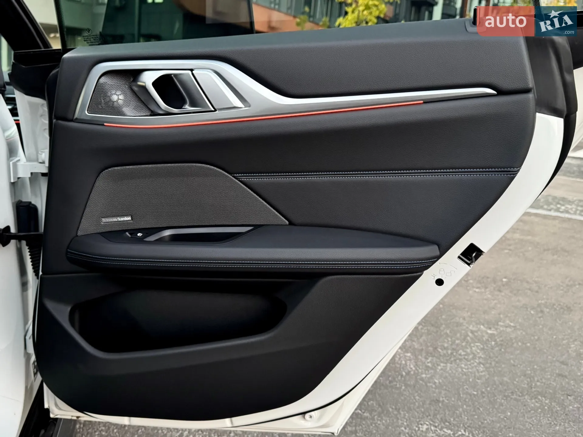 2023 BMW i4 - мініатюра 28