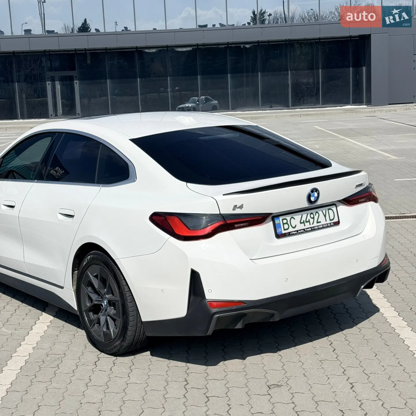 2024 BMW i4 - мініатюра 10