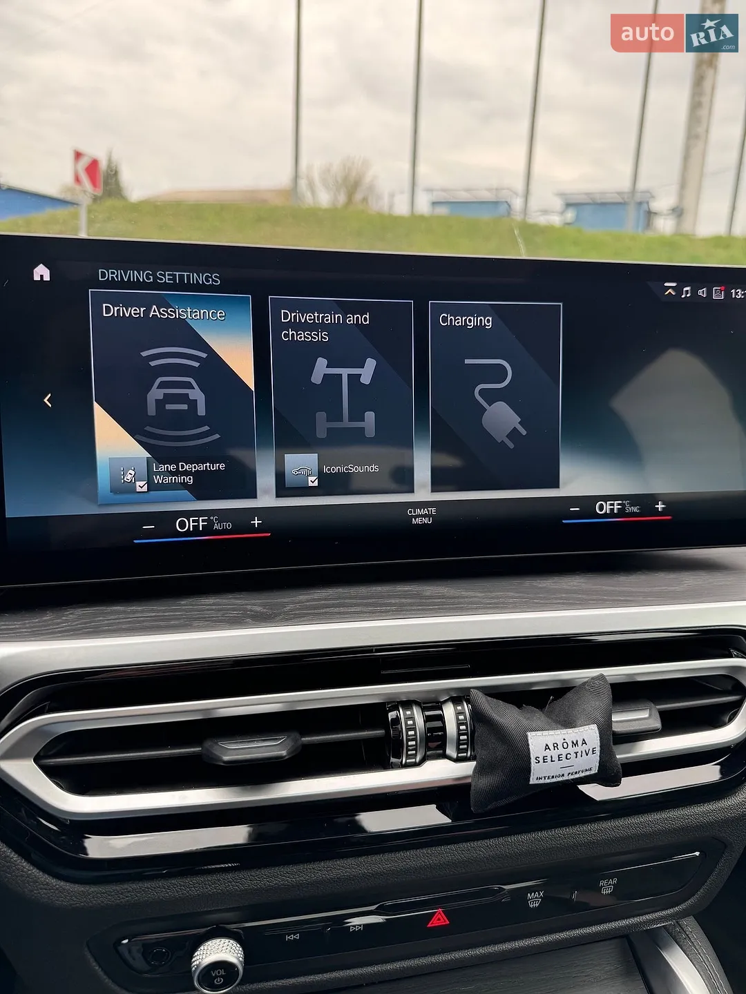 2022 BMW i4 - мініатюра 52