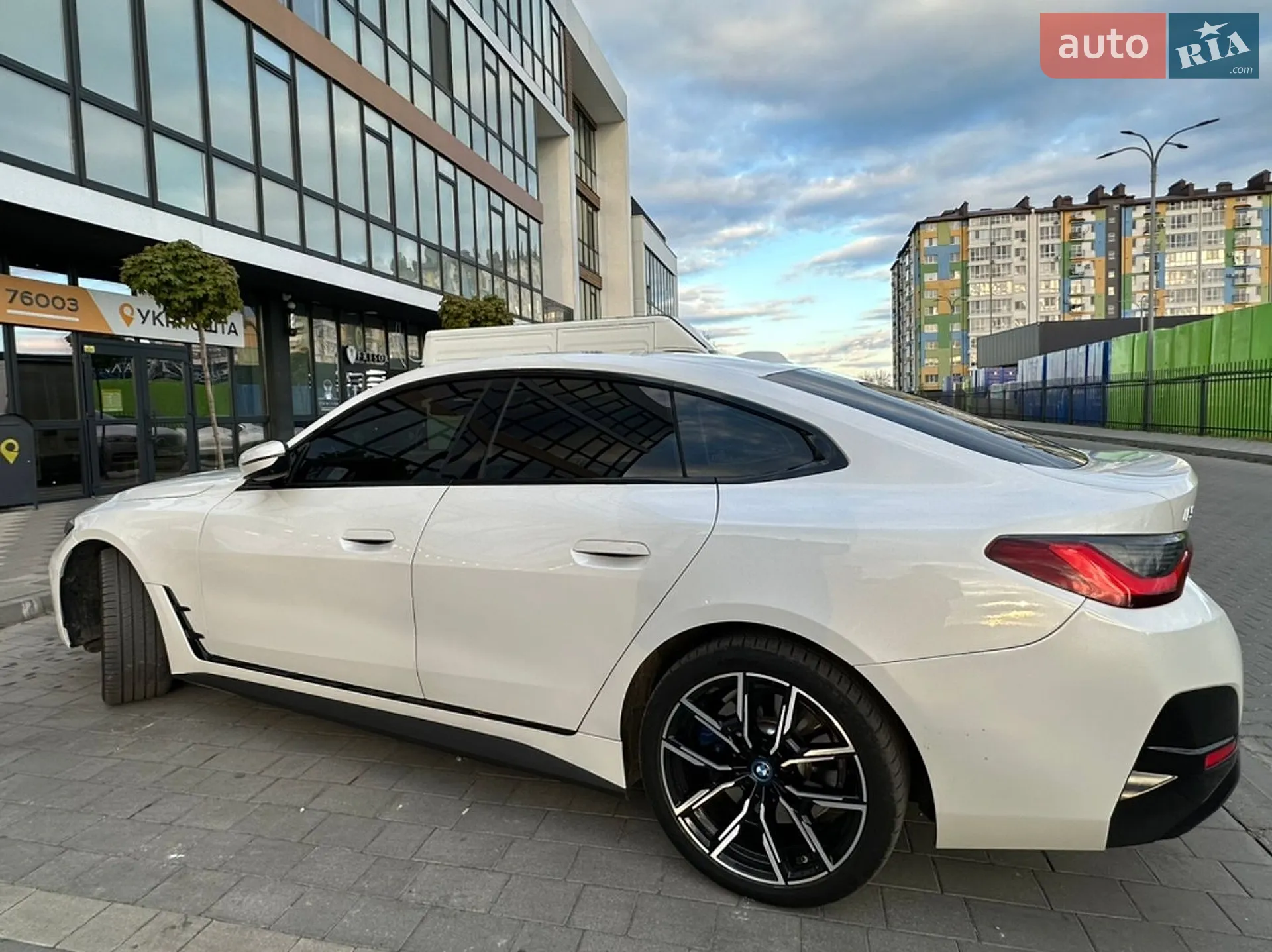 2022 BMW i4 - мініатюра 4