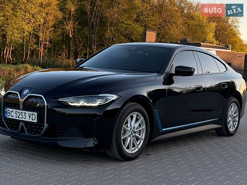 BMW i4 2023