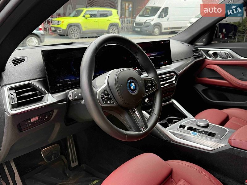 Купе BMW i4 2023 в Львове