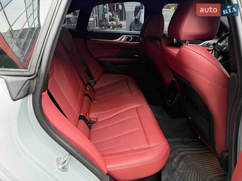 Купе BMW i4 2023 в Львове