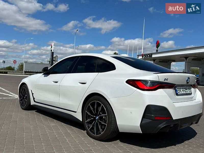 BMW i4 2023