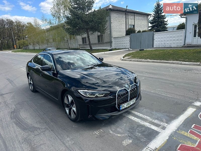 Купе BMW i4 2024 в Львові