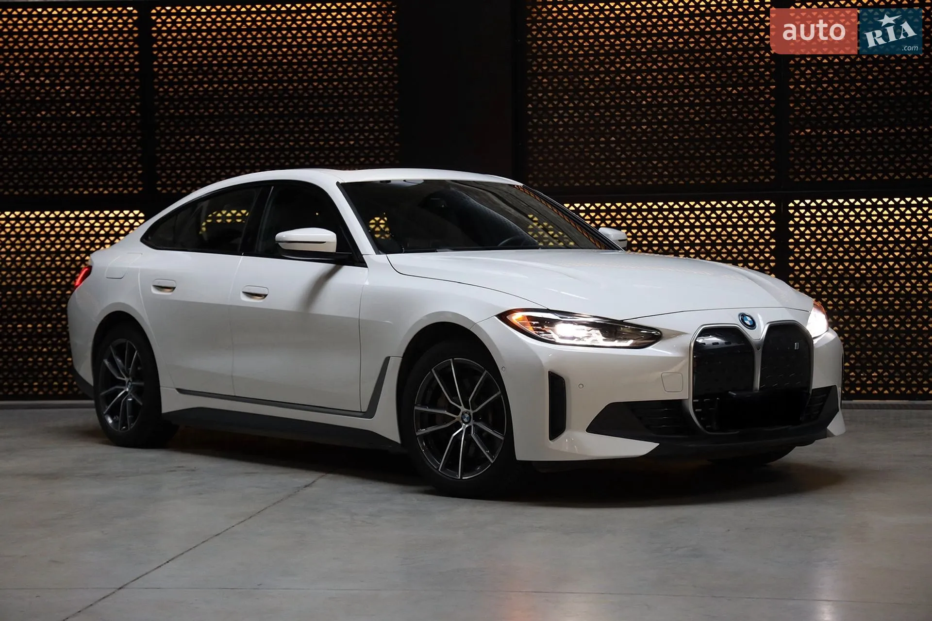 2023 BMW i4 - мініатюра 4