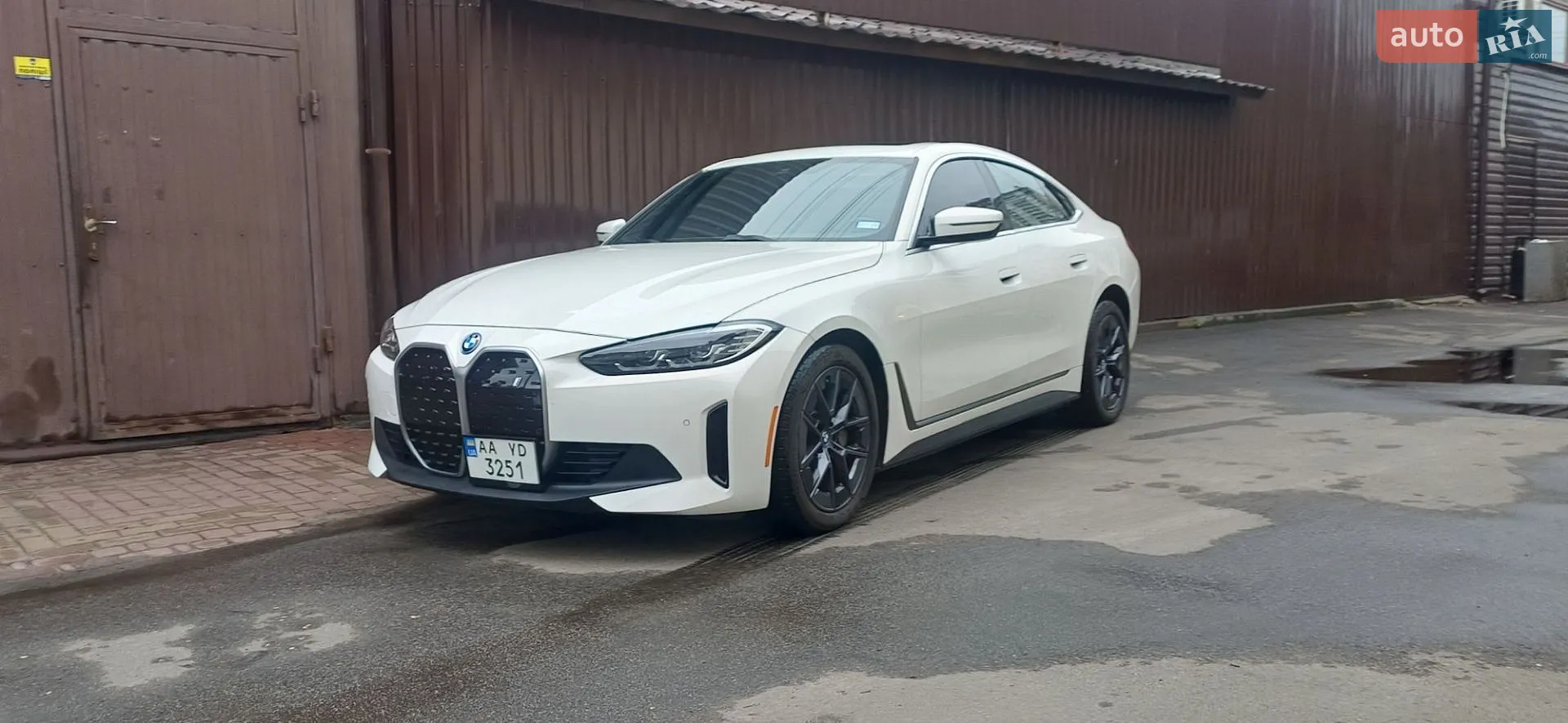 2023 BMW i4 - мініатюра 9
