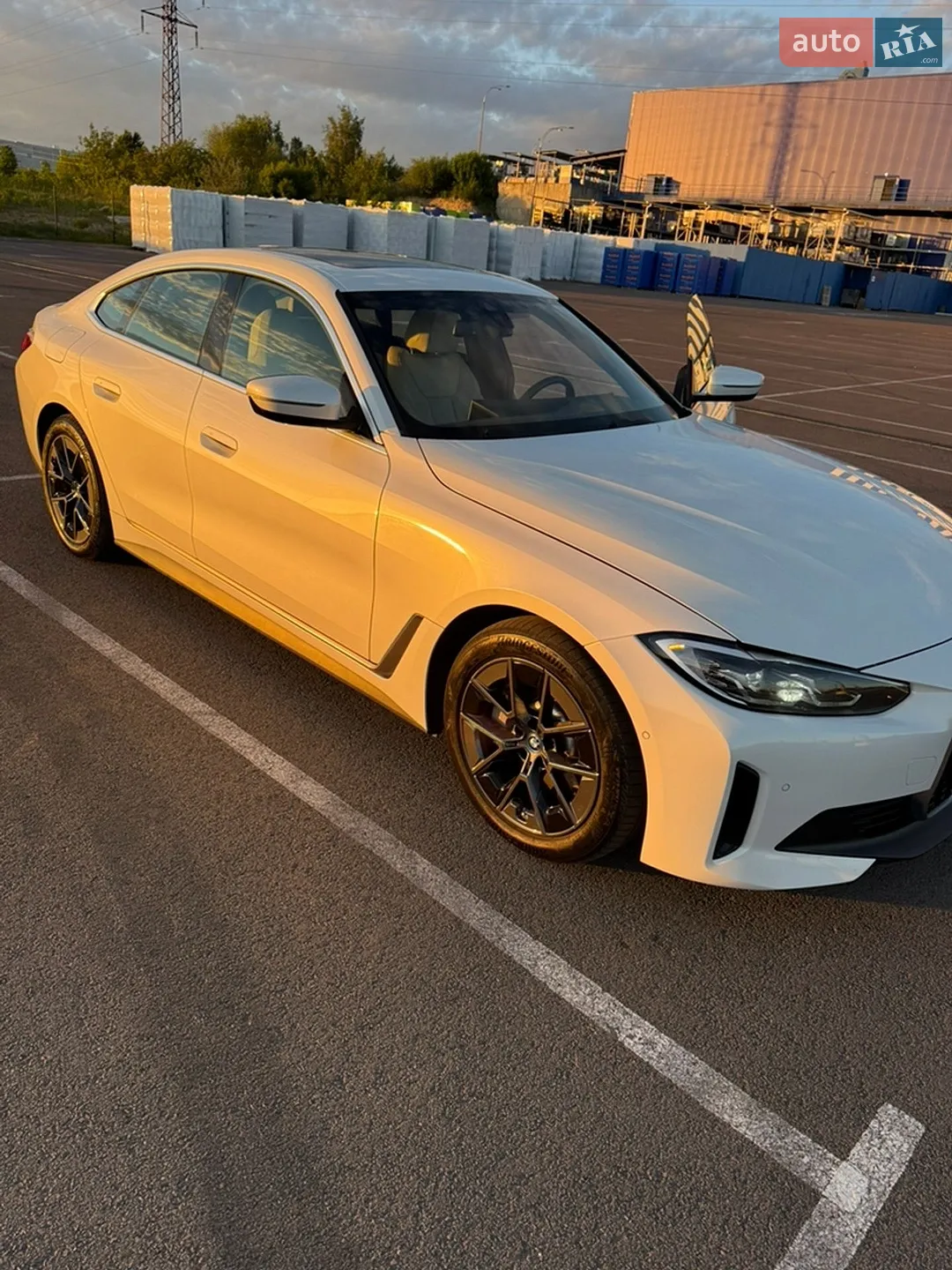 2022 BMW i4 - мініатюра 3