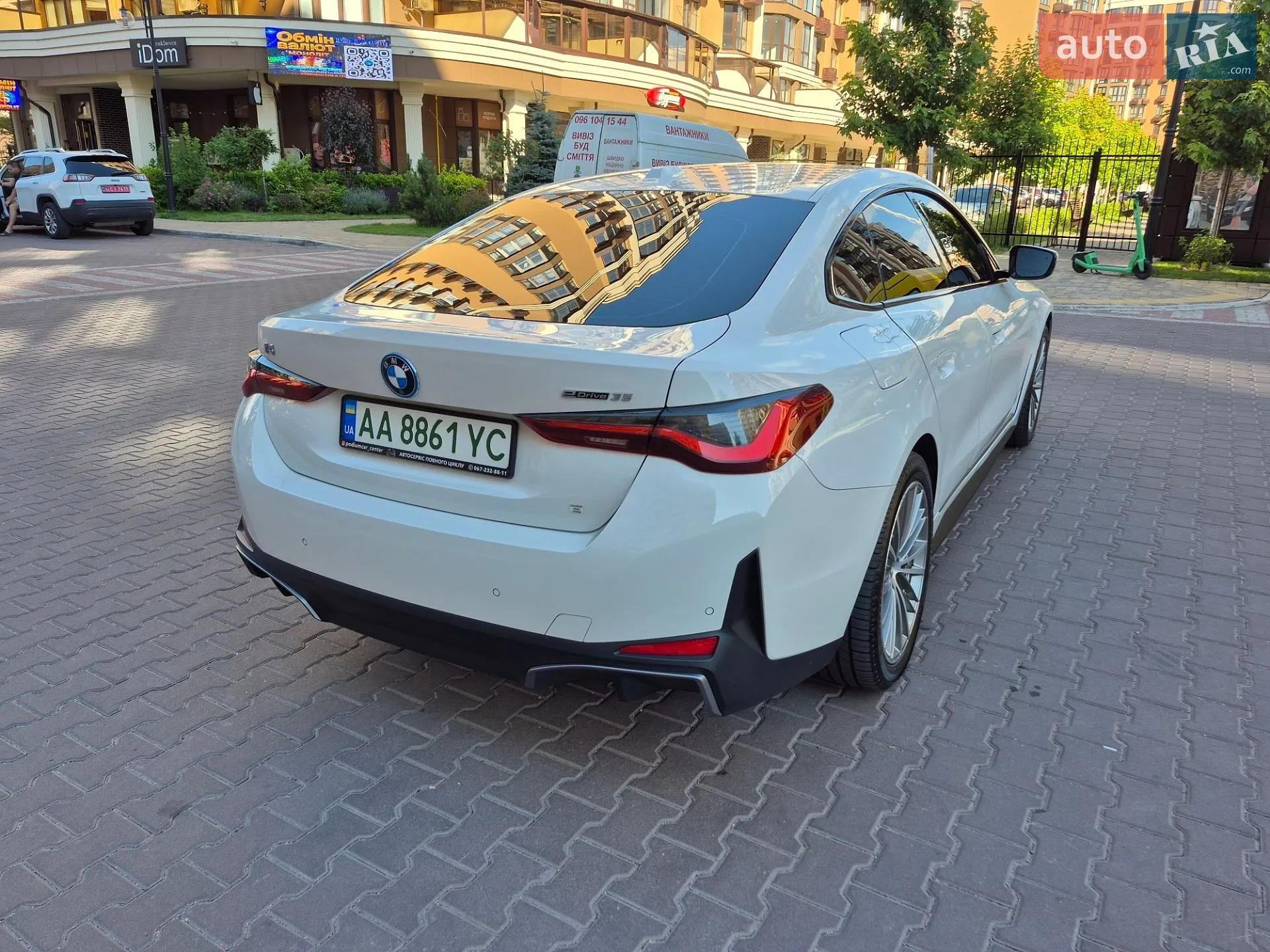 2023 BMW i4 - мініатюра 8