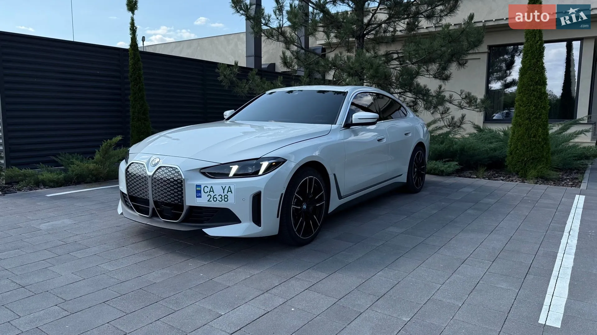 2024 BMW i4 - мініатюра 8