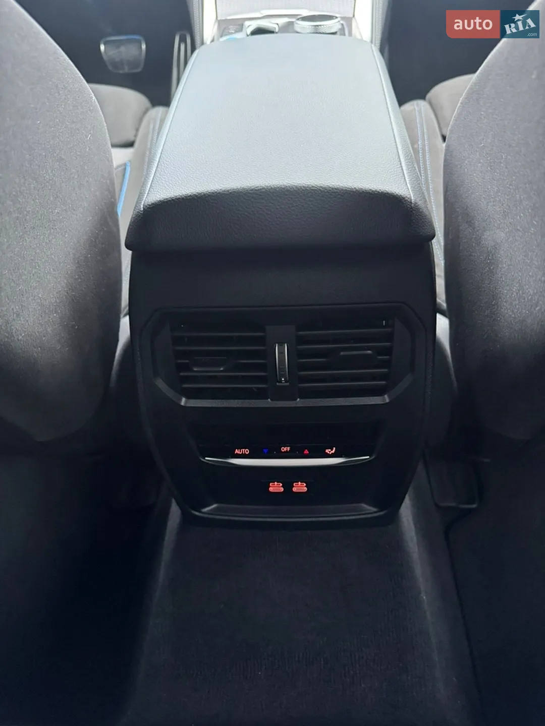 2025 BMW i4 - мініатюра 10