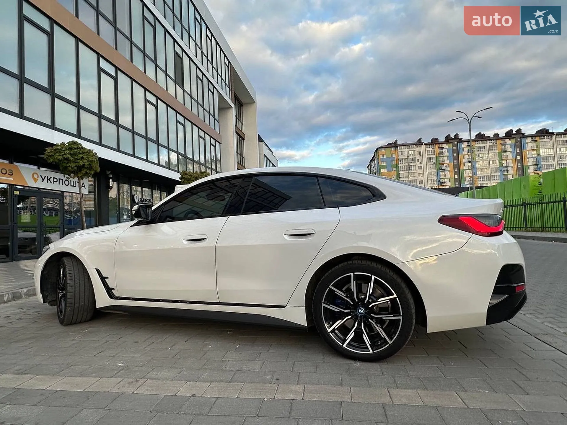 2022 BMW i4 - мініатюра 9