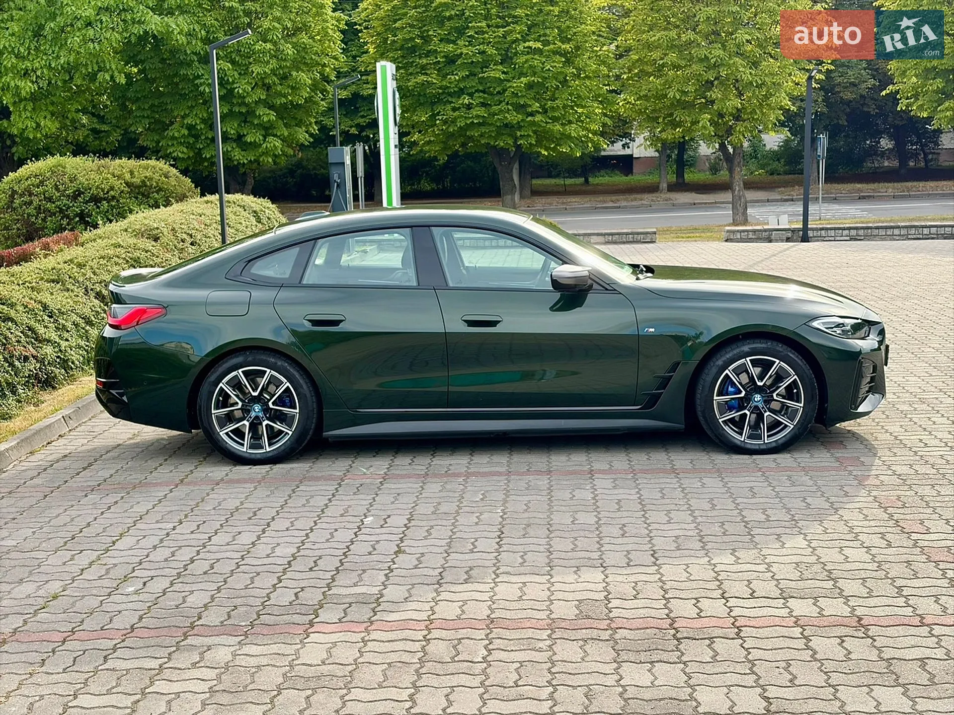 2023 BMW i4 - мініатюра 21