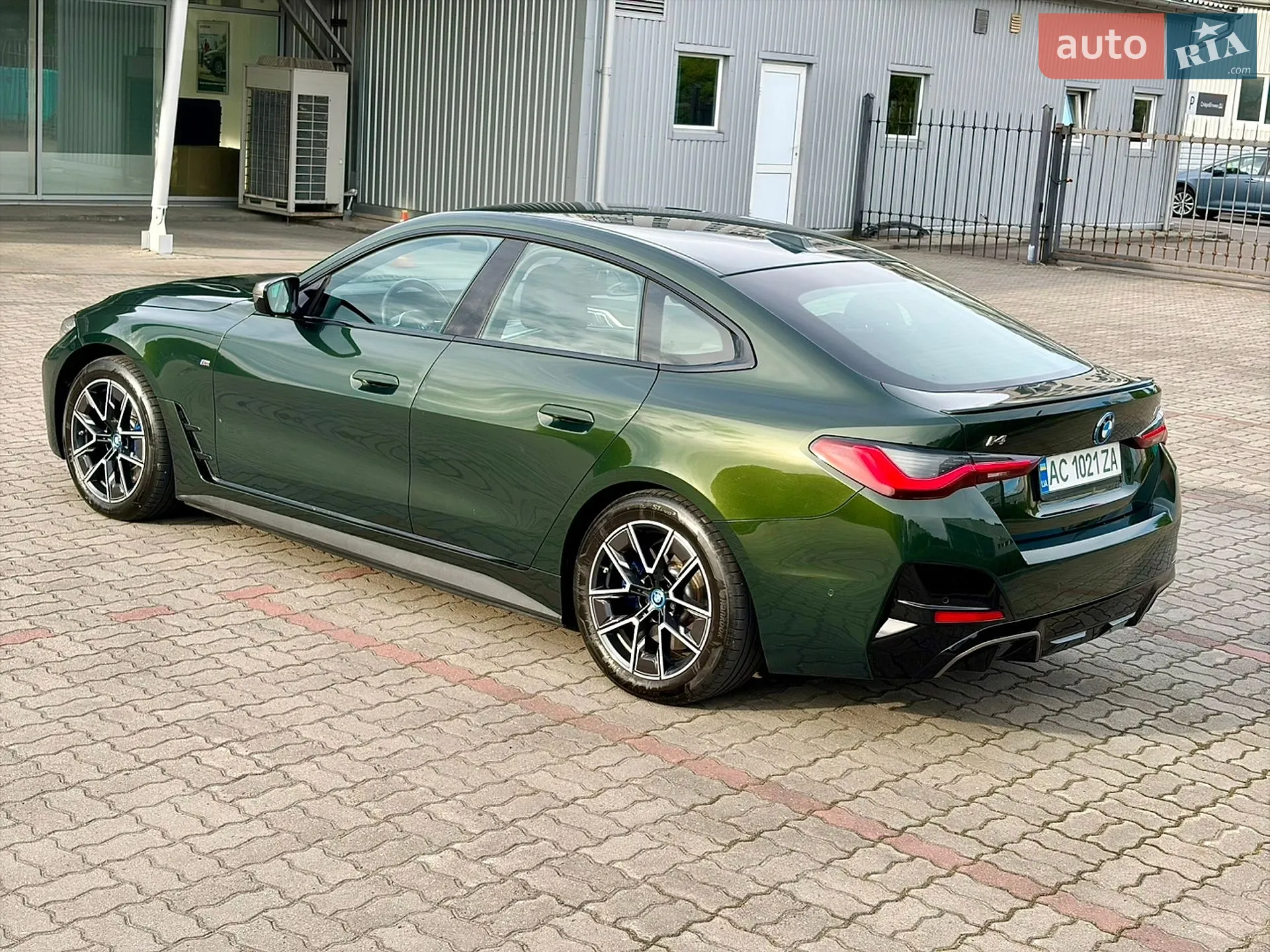 2023 BMW i4 - мініатюра 24
