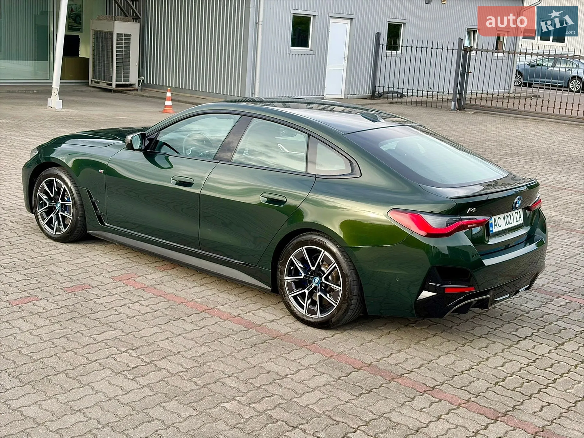 2023 BMW i4 - мініатюра 25