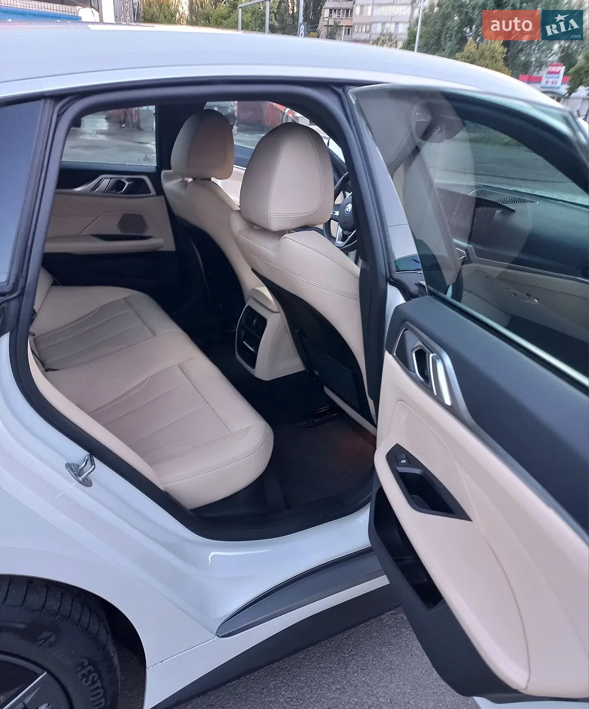 2023 BMW i4 - мініатюра 21