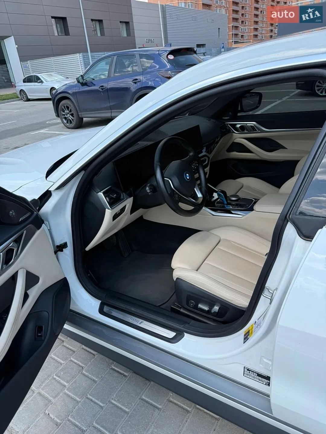 2023 BMW i4 - мініатюра 8