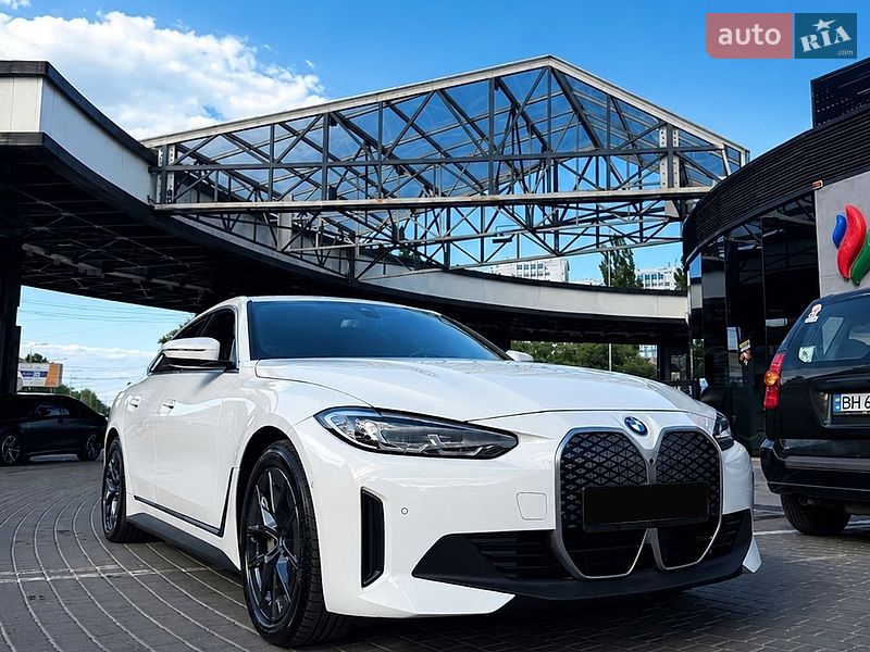 BMW i4 2023