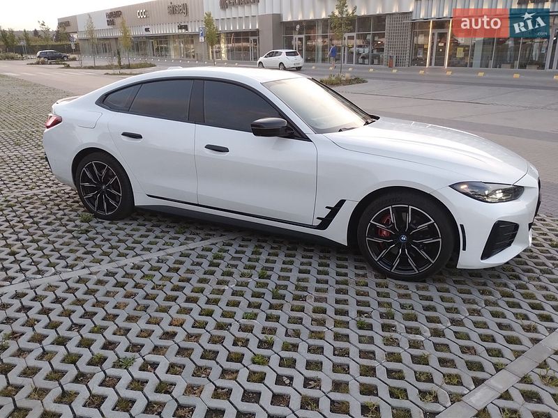 Купе BMW i4 2023 в Львове