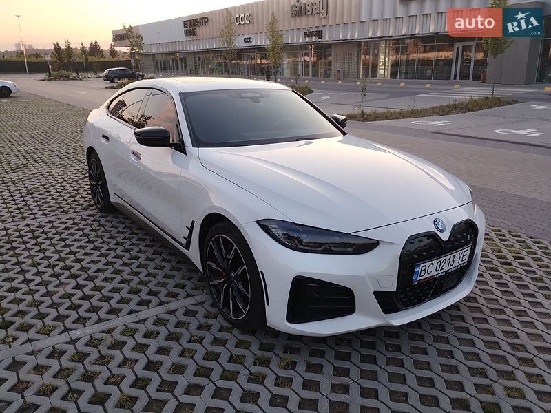 Купе BMW i4 2023 в Львове