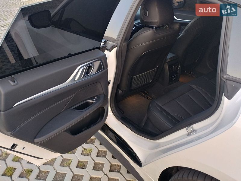 Купе BMW i4 2023 в Львове