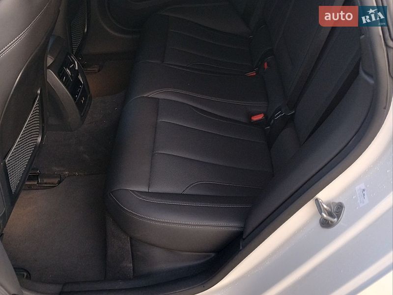 Купе BMW i4 2023 в Львове