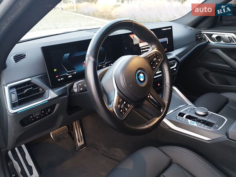 Купе BMW i4 2023 в Львове