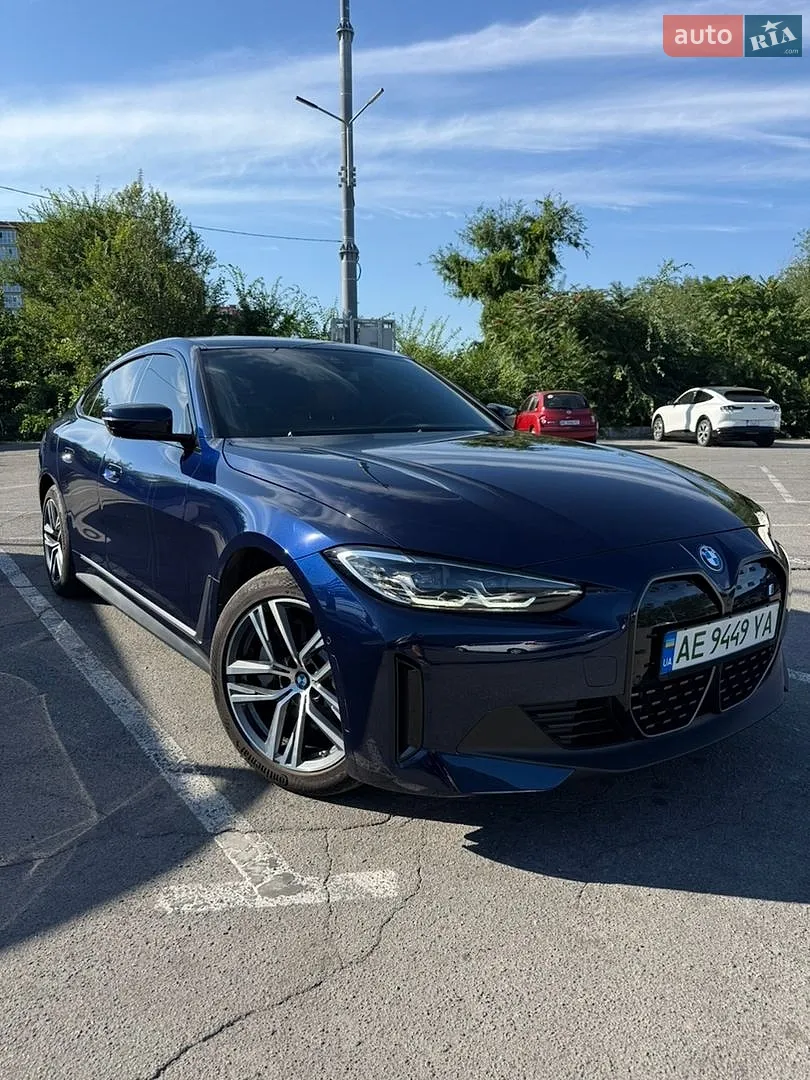 2024 BMW i4 - фото 1