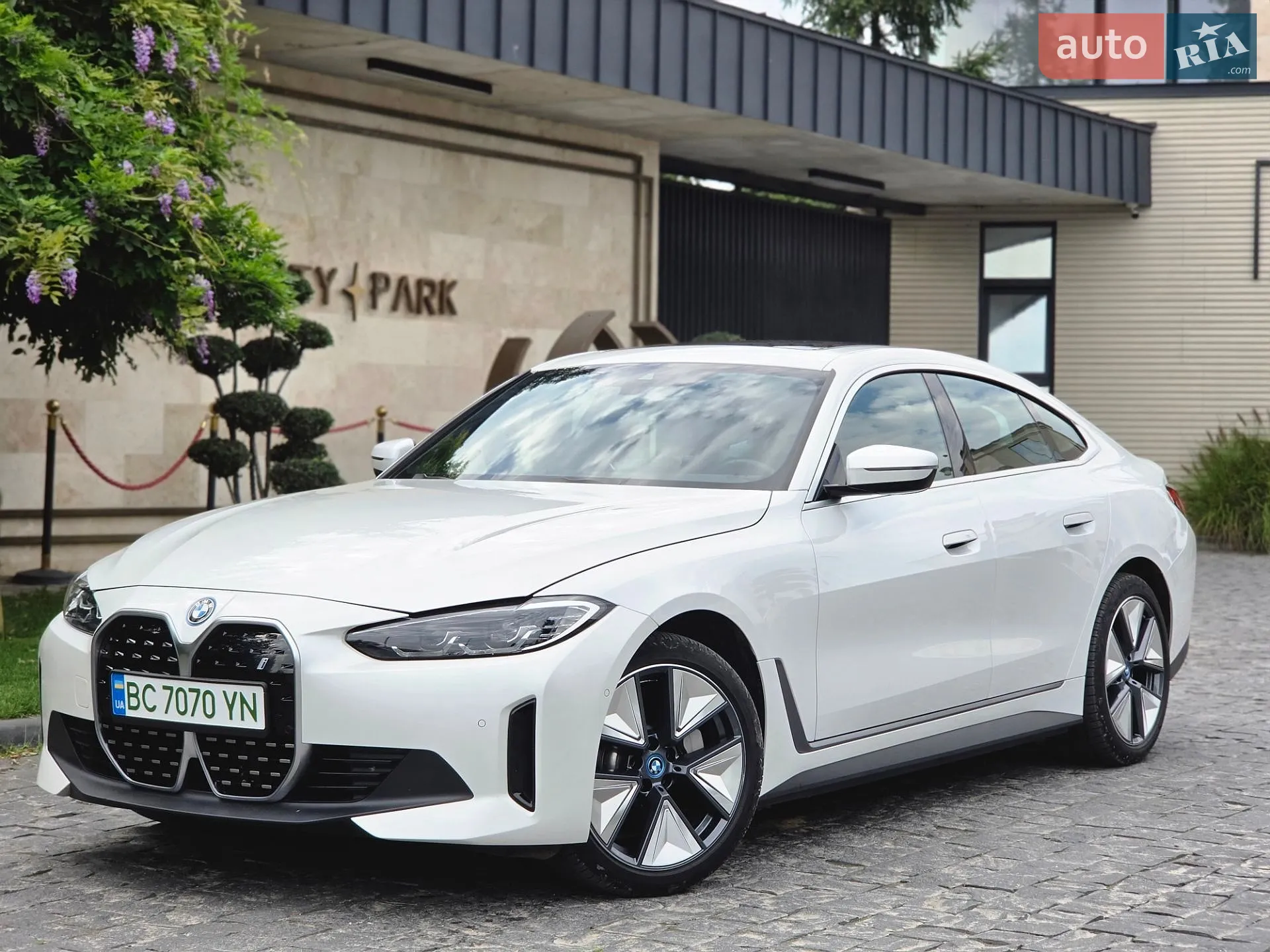 2024 BMW i4 - мініатюра 4