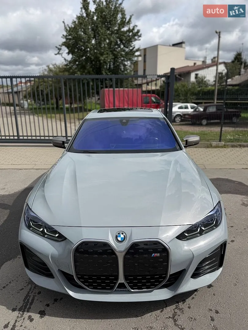2022 BMW i4 - фото 1