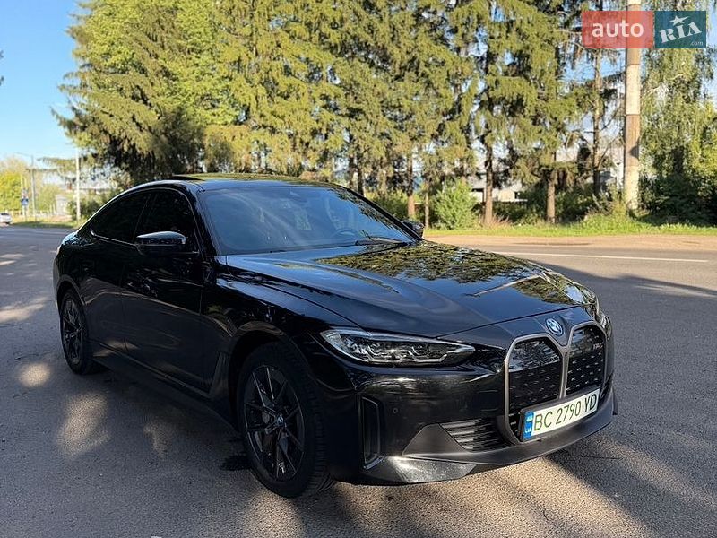 Купе BMW i4 2023 в Самборе