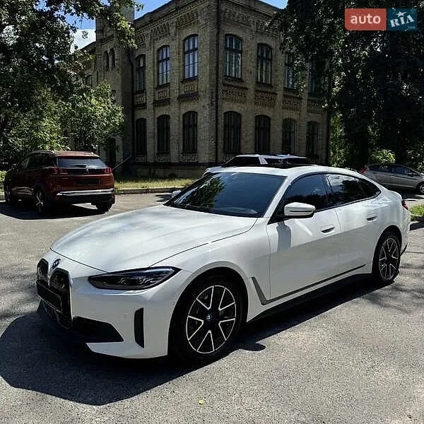 BMW i4 2022