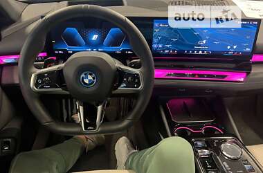 Седан BMW i5 2023 в Луцьку