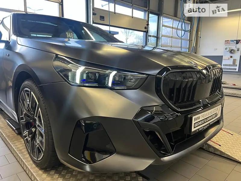 BMW i5