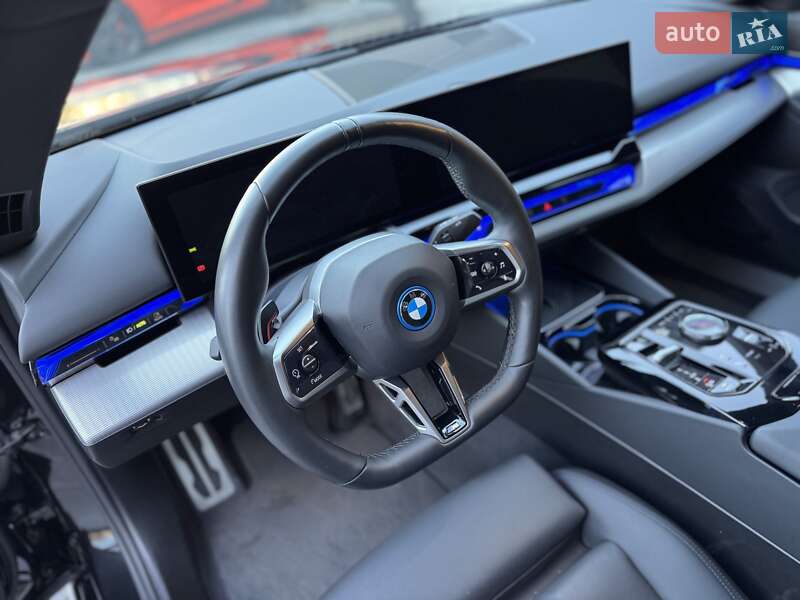Седан BMW i5 2023 в Одессе