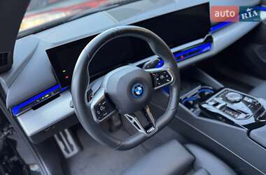 Седан BMW i5 2023 в Одесі