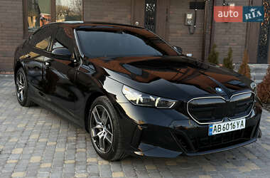 Седан BMW i5 2024 в Виннице