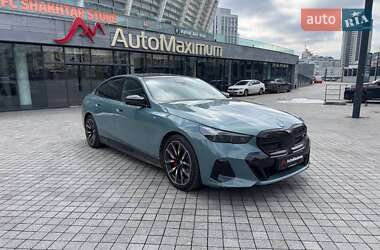 Седан BMW i5 2023 в Киеве