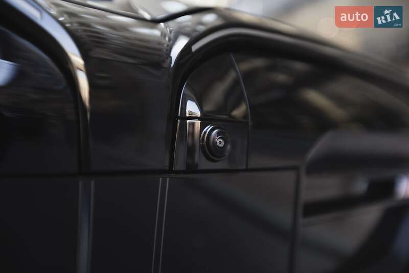Седан BMW i5 2024 в Киеве