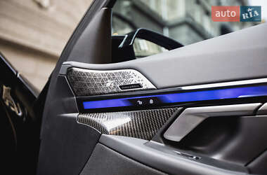 Седан BMW i5 2024 в 
