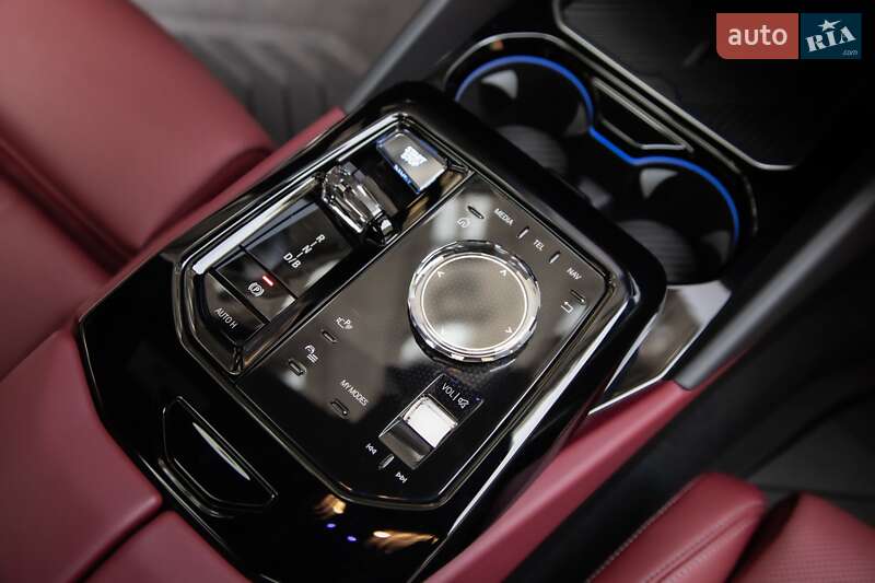 Седан BMW i5 2024 в Киеве
