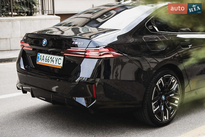 Седан BMW i5 2024 в Киеве