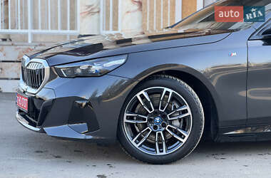 Седан BMW i5 2024 в 